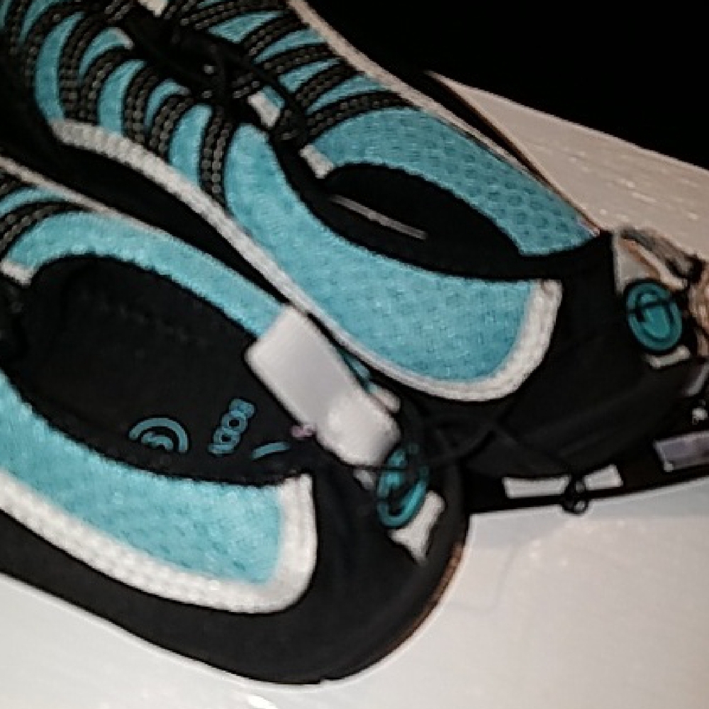 Body Glove Black and Blue Water Shoes - Picture 6 of 7